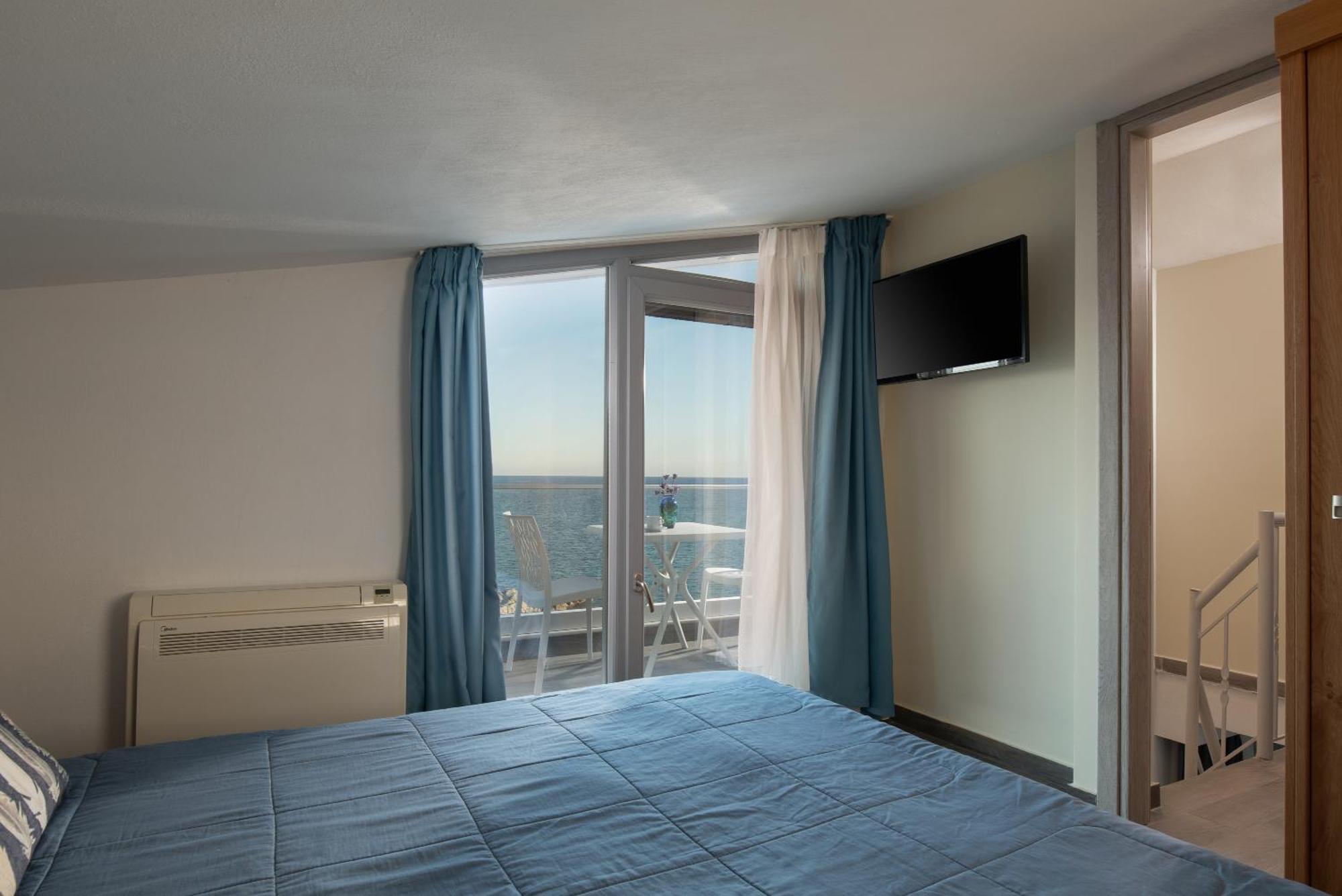 Almare Seaside Studios & Suites - Sarti Sithonia מראה חיצוני תמונה